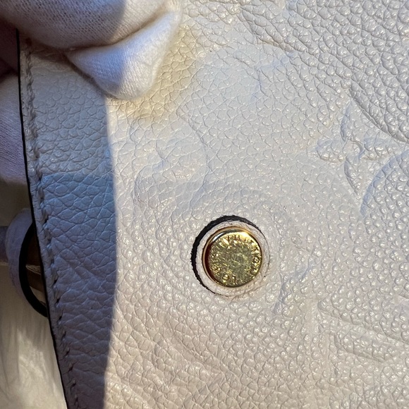 Louis Vuitton Montaigne Impreinte leather - Picture 12 of 15